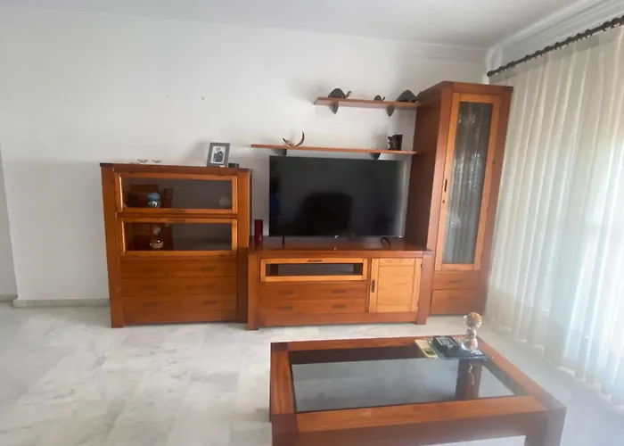 Sub-atico Con Parking En El Centro De Estepona