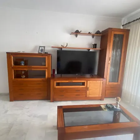 Sub-atico Con Parking En El Centro De 埃斯特波纳